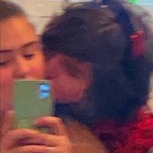 Meet your Posher, Alyson